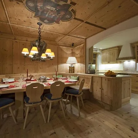 Luxury Chalet In Chalet